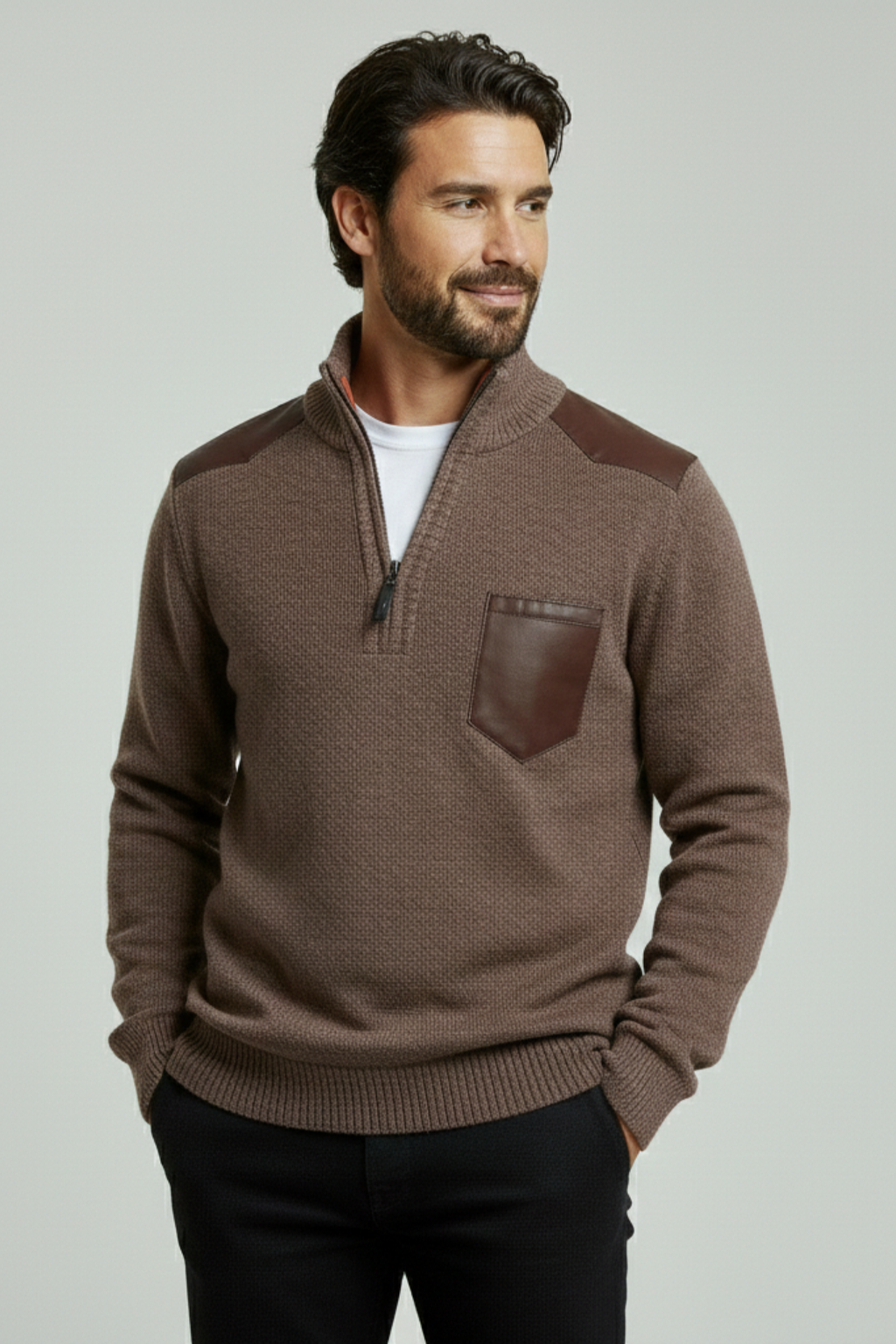 Jersey de hombre con cuello alto y cierre corto