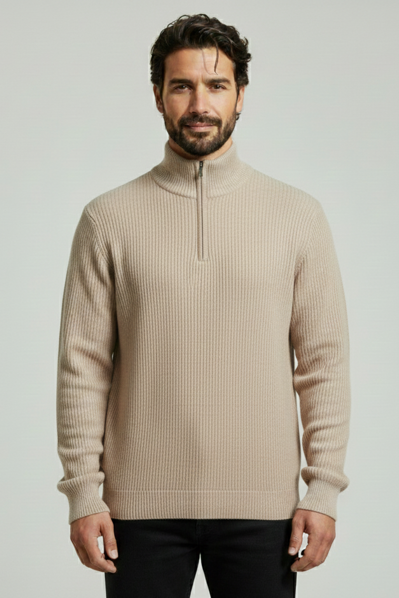 Jersey de hombre con cuello alto y cierre corto