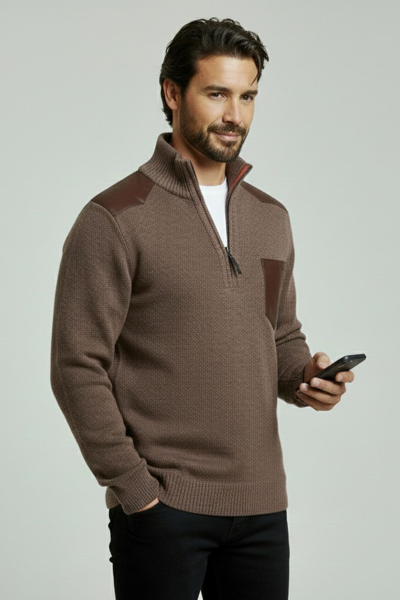 Jersey de hombre con cuello alto y cierre corto