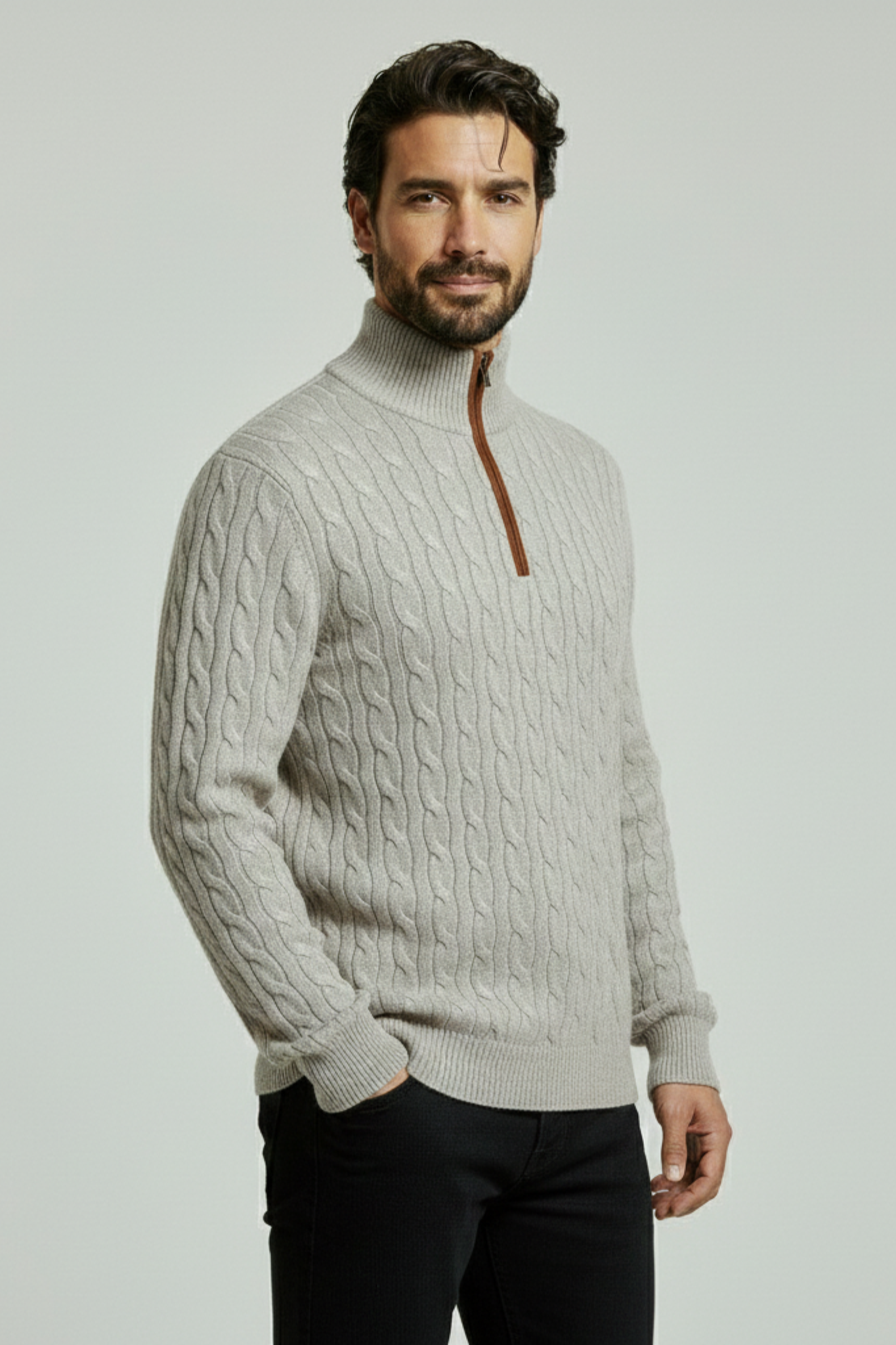 Jersey de hombre con cuello alto y cierre corto